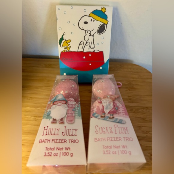 Bath Fizzers and Winter Snoopy Magnetic Notepad - Picture 1 of 5